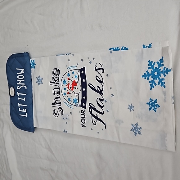 Let It Snow Shake Your Flakes Kitchen Towel Cotton Tea Towel - Picture 1 of 6